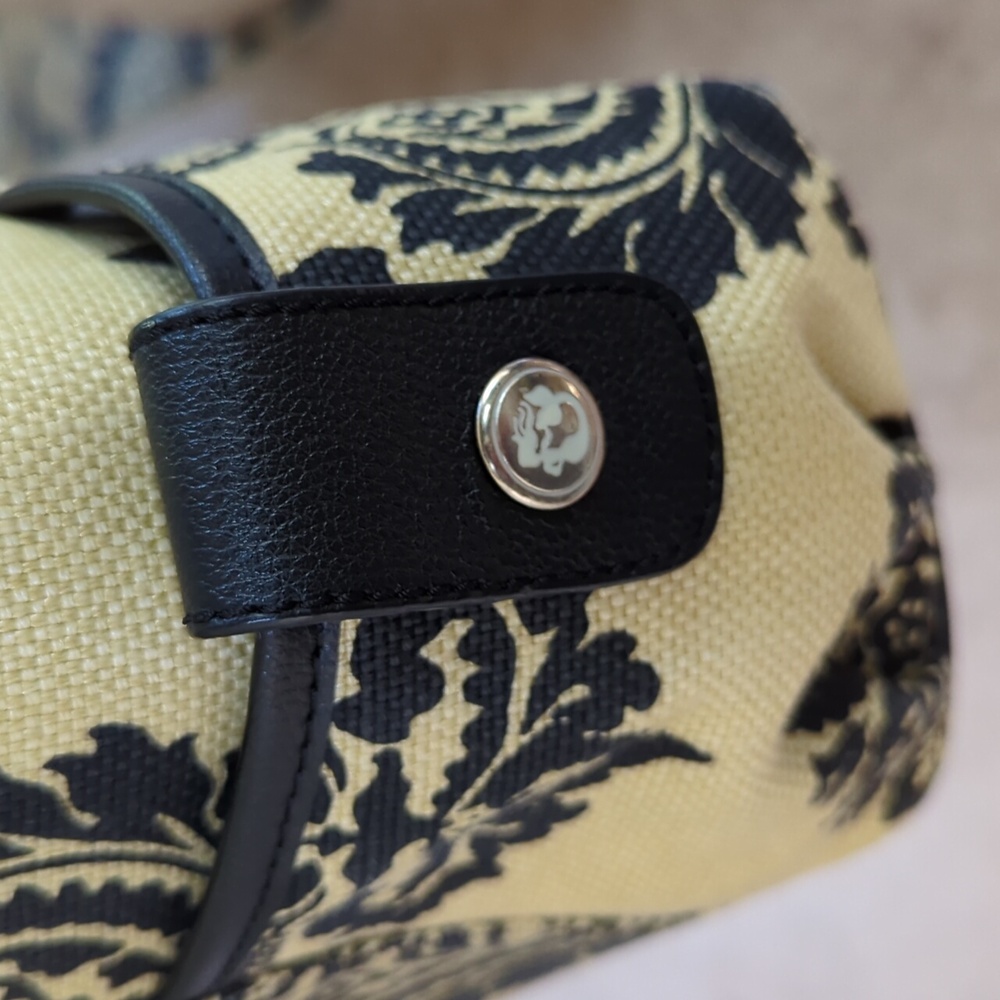 Spartina, Black and tan floral Paisley linen and leather shoulder bag. - Picture 5 of 13